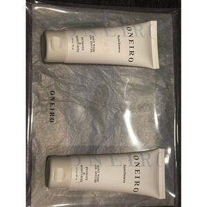 Oneiro 3 Piece Bundle set Body Wash and Case